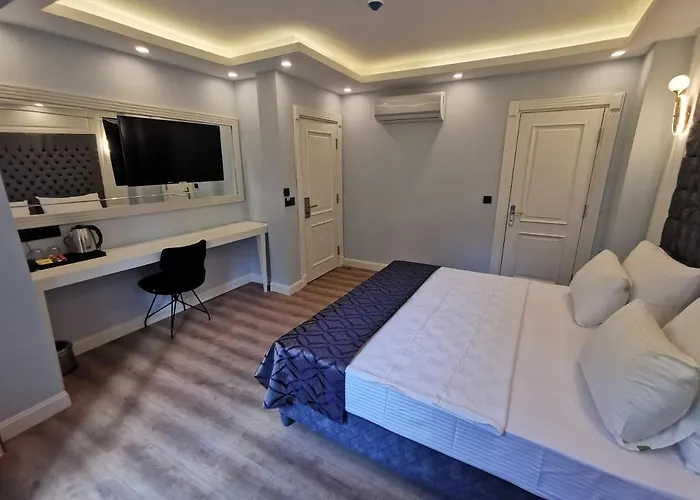 Luxx Garden Hotel