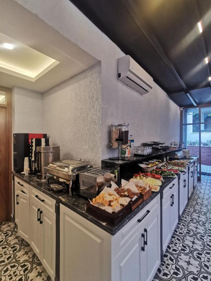 מלון Luxx Garden 3*